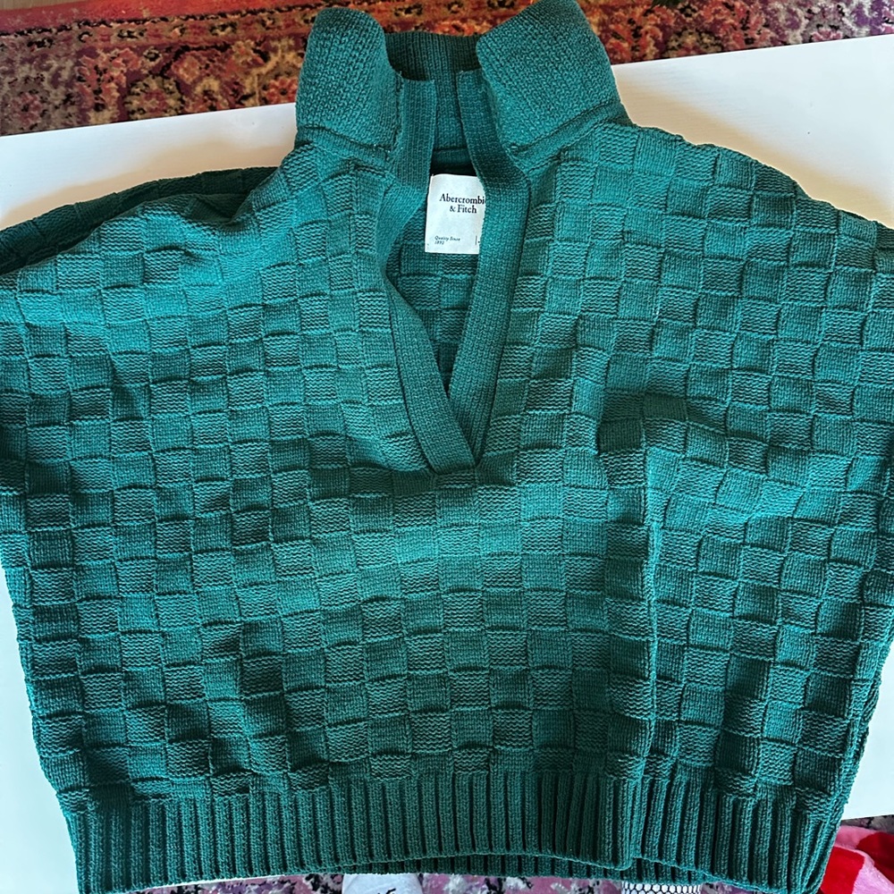 Abercrombie green collared sweater
